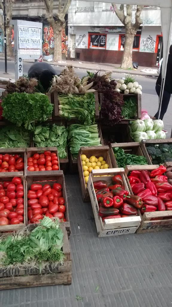 MercadoPopJPV's tweet photo. Lindo día para pasarte por el #MercadoPopular de 8 y 61 #PreciosPopulares @JPVLaPlata @CorrientePV @CanpoLaPlata https://t.co/8wIsnlxKVJ
