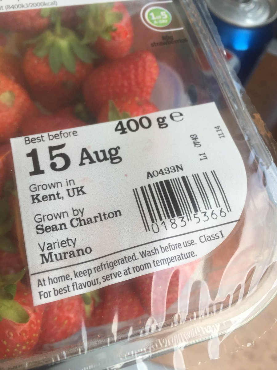 suz_lavery's tweet photo. @sainsburys 😩😩😩 why are my strawberries so hairy 2 days before best before date?? 😩😩😩 https://t.co/SYoouCngvV
