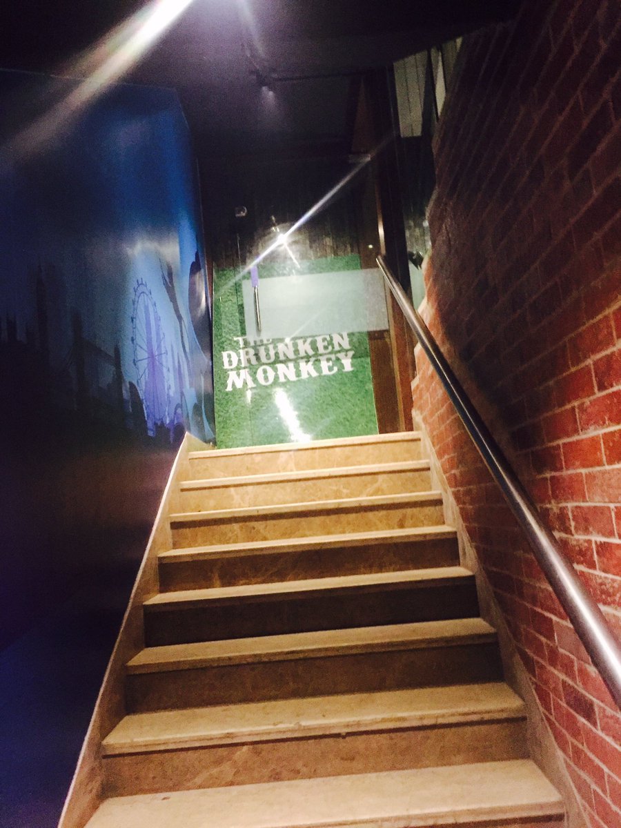 SimplySmritii's tweet photo. Dear #Kolkata here's a new place for u to party till you drop! #TheDrunkenMonkey 🍺 Thank You @Rig_Ved for the invite https://t.co/IbSrQ3YFzX