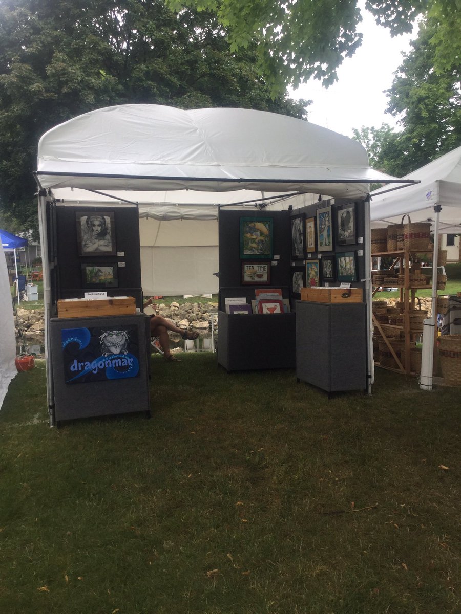 dragonmar's tweet image. Going to be a great weekend for an #ArtFair come join us in #GreenLake #Wisconsin booth 25!  10-5 Sat., 10-4 Sunday!