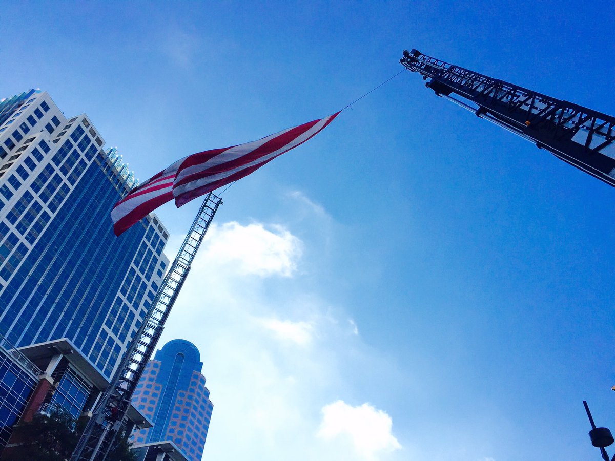 KTFBurnsDC's tweet photo. @CFFALocal660 9/11 Memorial Stair Climb #SAFRE2016 #NeverForget https://t.co/WaMlGl032n