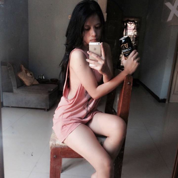 baexujee's tweet photo. Invite you to join Ms.Natallie's streaming on #BIGOLIVE. Join now!  https://t.co/vWformTrYj https://t.co/ueuggngXTT