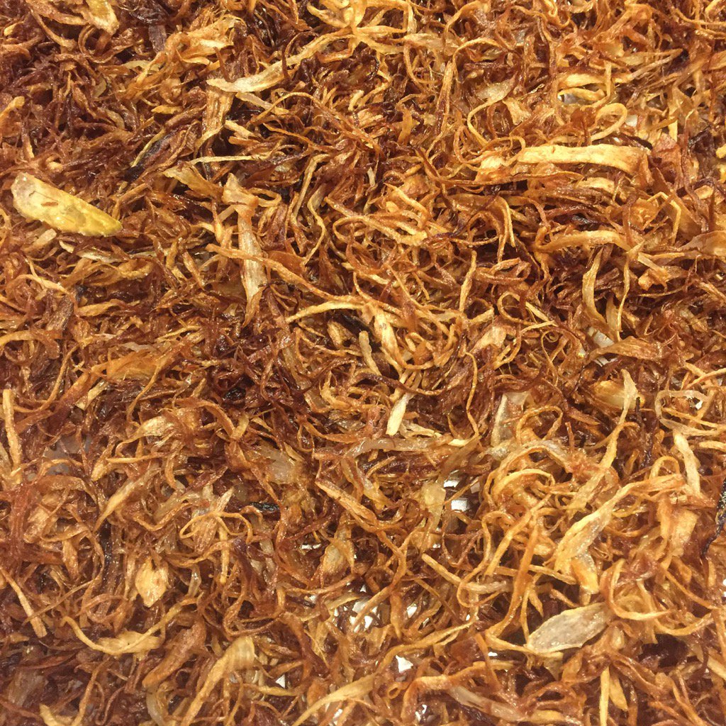 Deep fried shallots for our homemade chilli jam <a href="/TheKingandCo/">The King & Co</a> #thaifood #londonfood #clapham #sw4