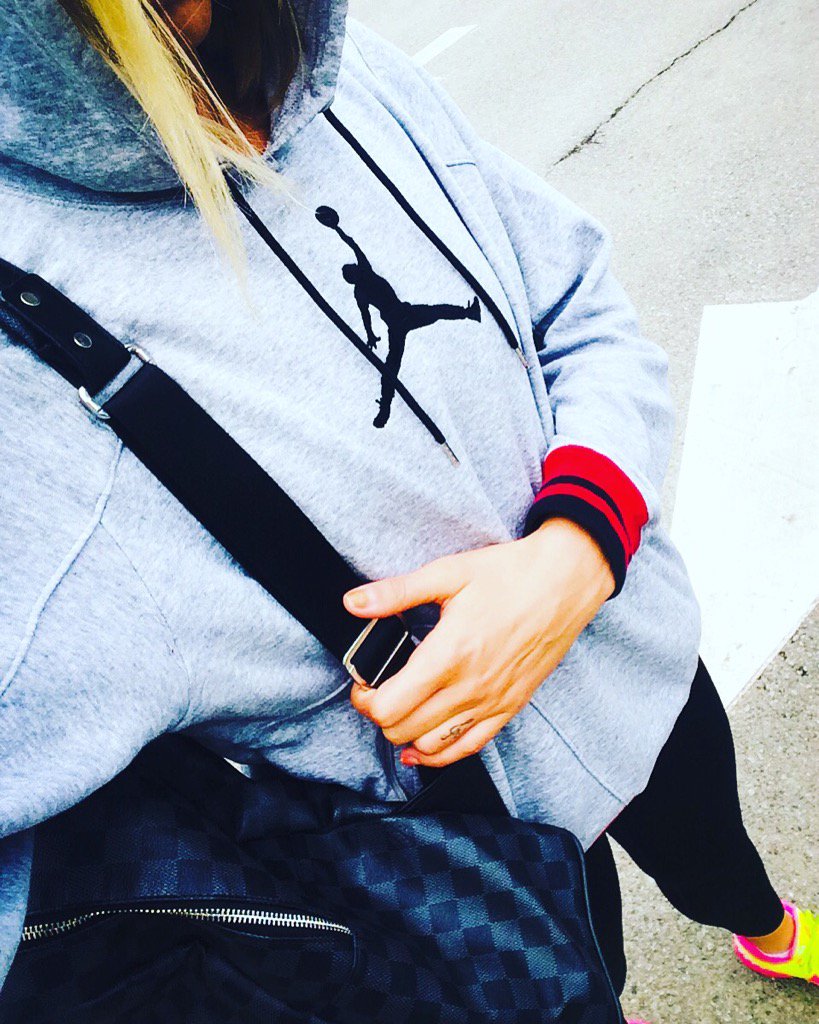 andra_simina's tweet photo. On my way to practice https://t.co/gnXEwt3XgI