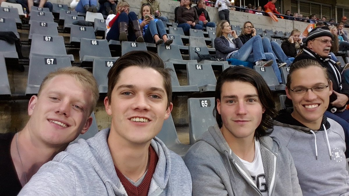 Vier manne wat moet gaan visvang.
Cheetahs vs. Blue Bulls. 
#waarismybakkie #Hiluxinyourhands <a href="/bosman_giel/">Giel Bosman</a>