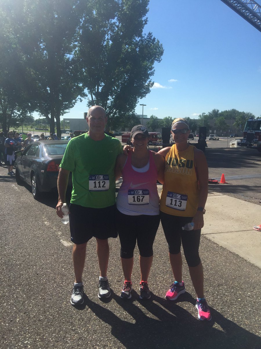 mommaruns26's tweet photo. #OfficersDown5K #NationalMovement https://t.co/xgfmXXy3LS
