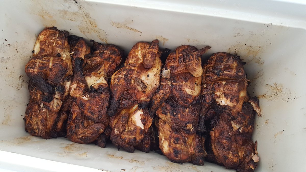 burrissportsnet's tweet photo. Even though the weather isn't cooperating, we're still selling delicious Nelson chicken until 2 pm. https://t.co/iFAqZfzQ2e
