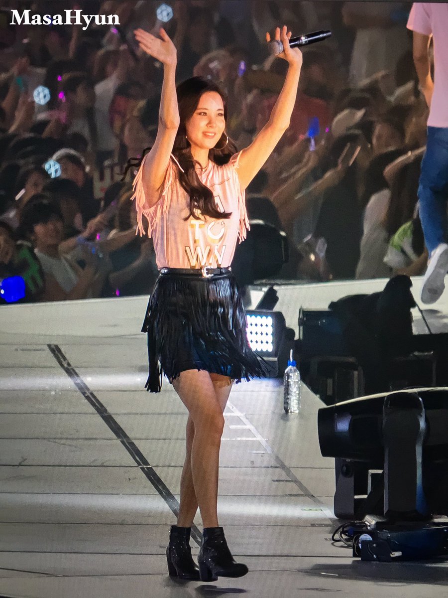 [PIC][12-08-2016]SNSD khởi hành đi Nhật Bản để tham dự "SMTOWN LIVE TOUR V IN TOKYO" vào chiều nay - Page 2 CpwHPLLUIAAhIhr