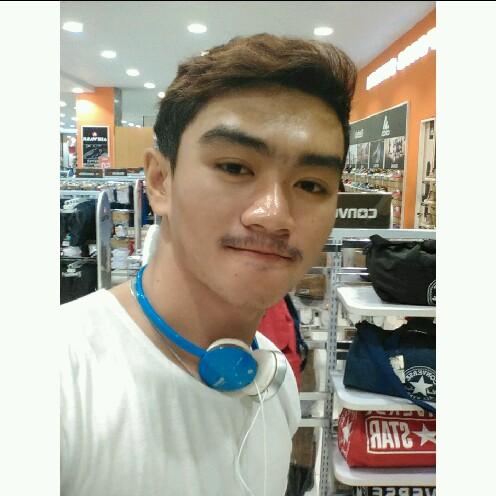 NewGugun's tweet photo. Join my LIVE on #BIGOLIVE. https://t.co/ivxxfDHtxt https://t.co/CgJfz8ZDAV
