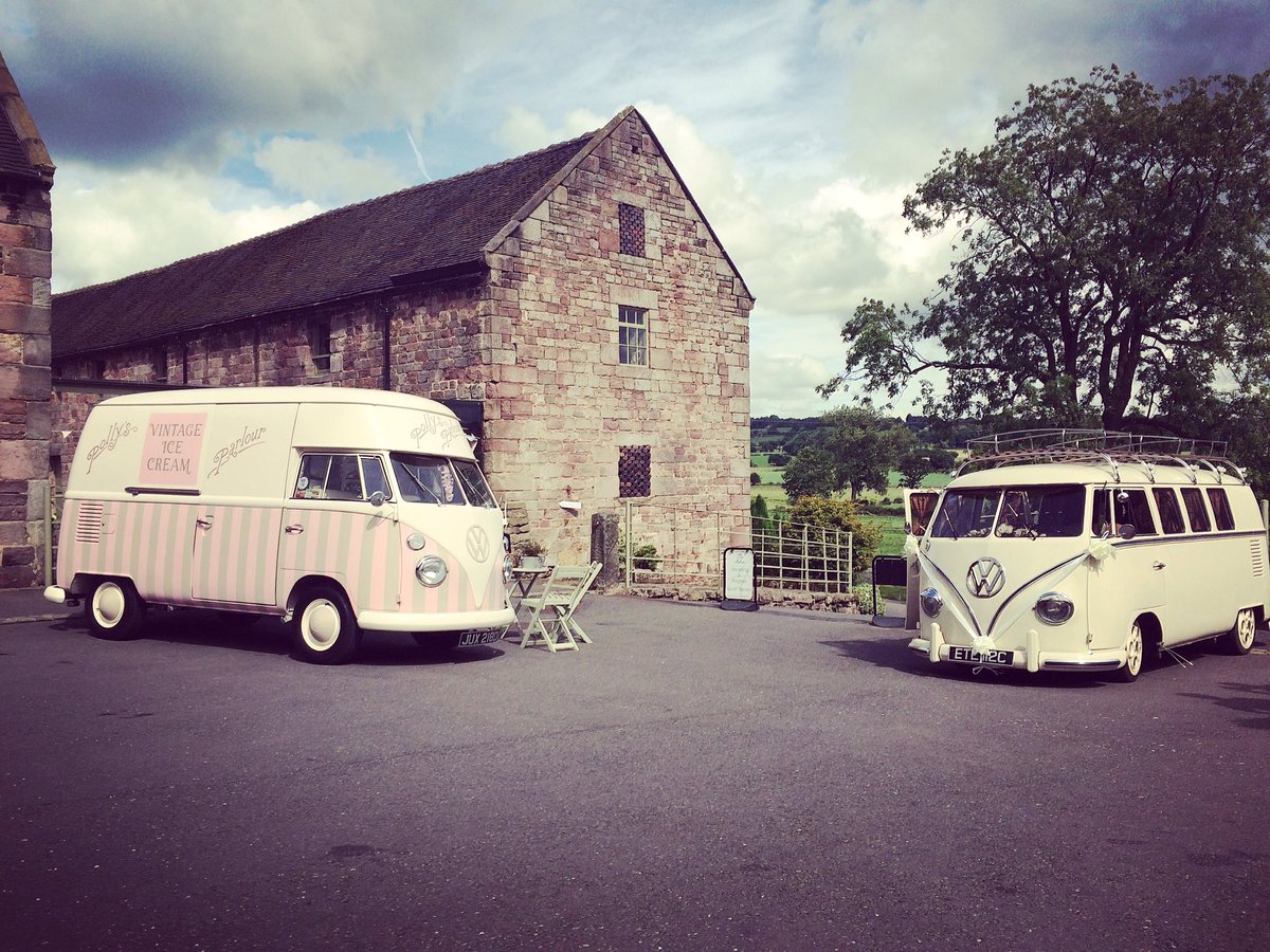 pollysparlour's tweet image. Florence sitting pretty in the sunshine at the beautiful @TheAshesVenue #icecreamvan #weddingday #weddingideas 😃
