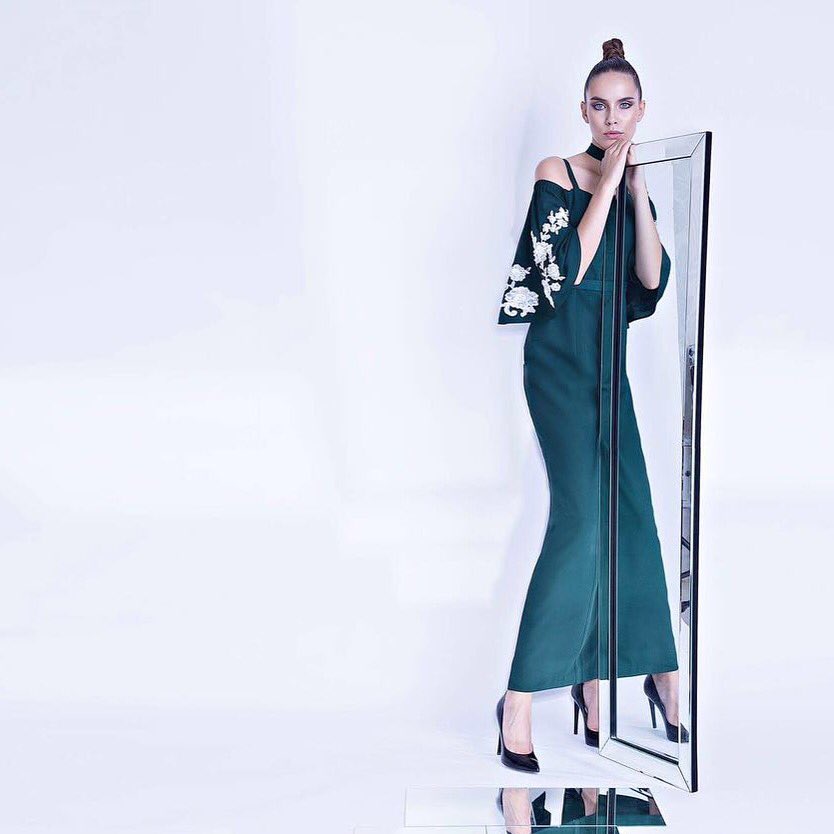 adoreboutique_'s tweet photo. This gown by #DolaAlDhaheri in the boutique now 🙏 https://t.co/tTx1pb9daP