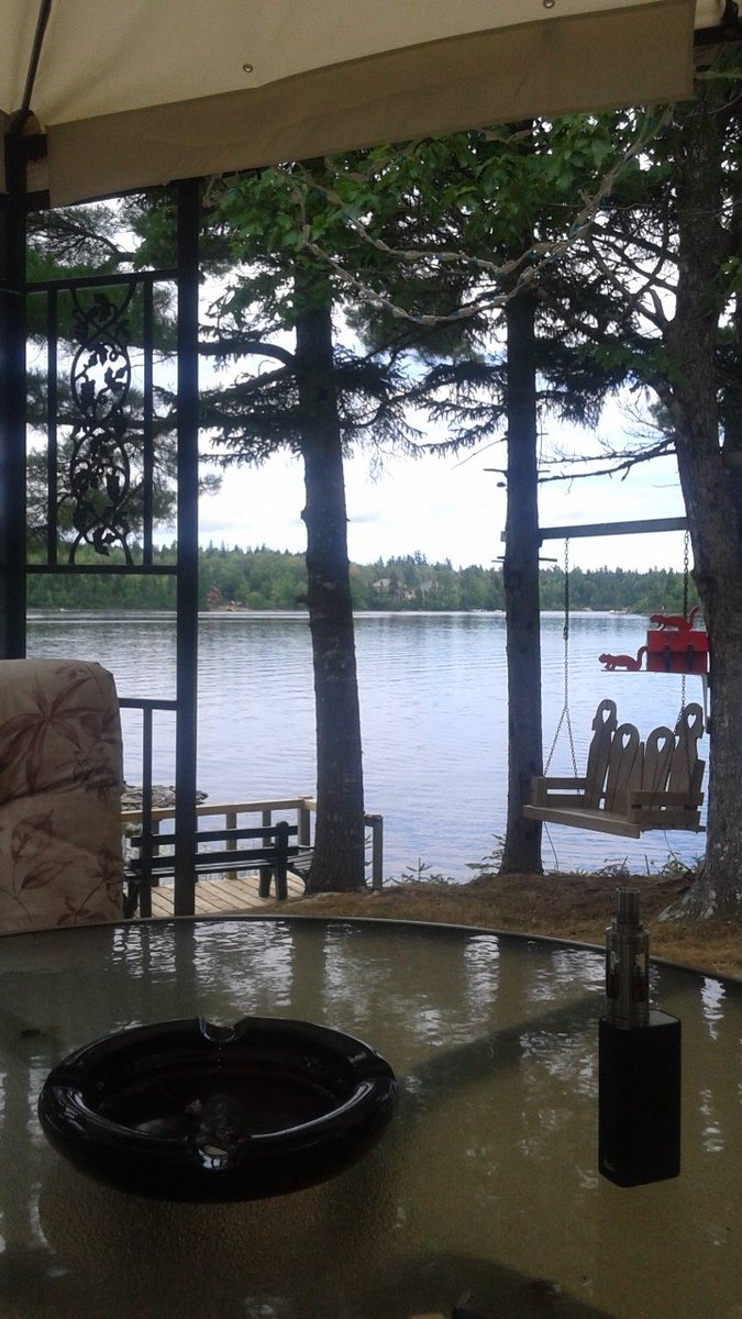 rarenoodle73's tweet photo. Nice and calm #beautiful day @cockscomblake before the #rain https://t.co/MGgQhCdzJu
