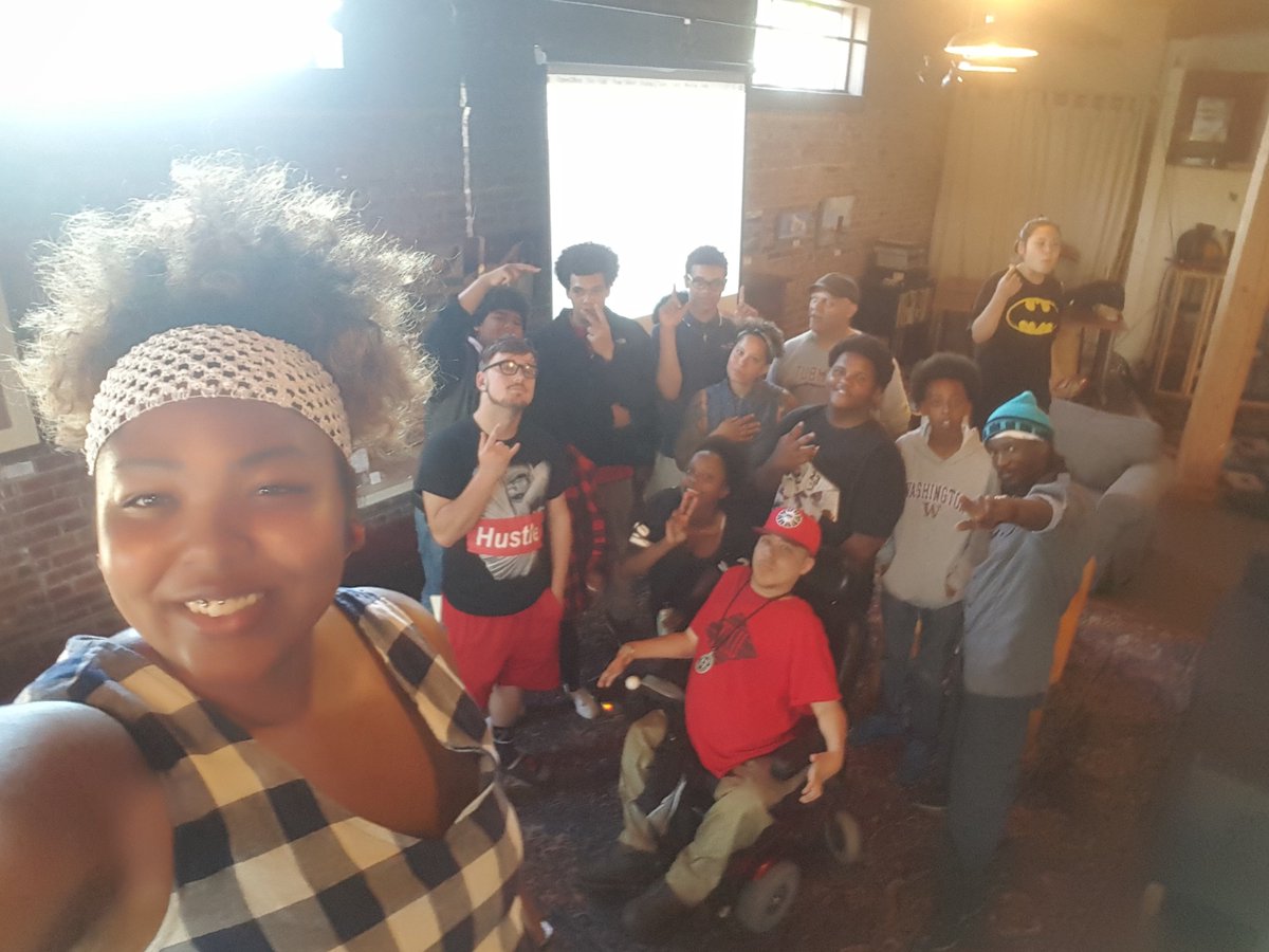 Bandanaz's tweet photo. #BIGTHANKS  out to @4CJUSTICE  #KingKhazm #206Zulu for having @Bandanaz Haller a #Writing #Workshop with the #Youth https://t.co/6C4ltbbIWP