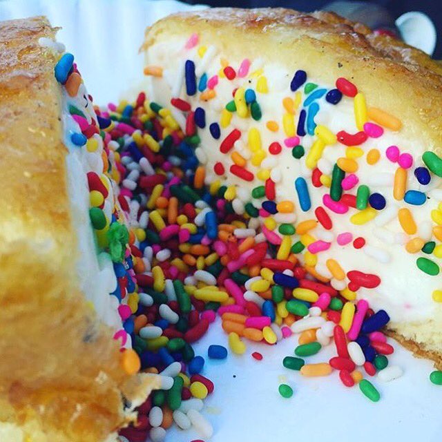 It's a blazinnnn' 97 degrees here at <a href="/officialhday/">OfficialHDAY</a>!! Cool off with a #creamybun #hdaysummer16