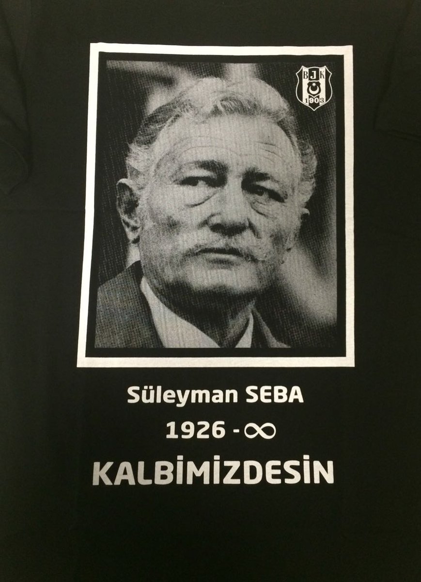 Besiktas's tweet photo. Futbolcularımız, Onursal Başkanımız Süleyman Seba tişörtleriyle Süper Kupa için ısınmaya çıktı. #Beşiktaş https://t.co/wCQXKqmJKN