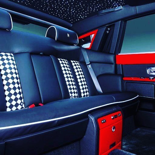 guapie_robie's tweet image. #goals #dreams #billionairebound I am not really into cars but I am #inlove with #rollsroy… ift.tt/2bfmjfQ