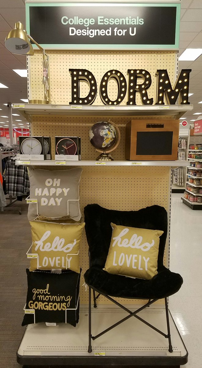 Don't forget your Dorm Decor! #vml #backtocollege @dejongster3 <a href="/OneEyedLance/">Lance Leithead</a> <a href="/redandkhaki/">Deandra Lanier</a> <a href="/BertHarrison3/">Bert Harrison</a> <a href="/hmrunhtr/">Aaron Cunningham</a>
