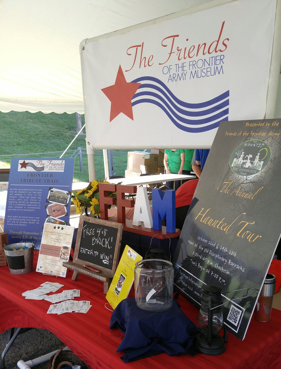 FTLVN_FFAM's tweet photo. We're meeting some great folks at PAIR Day @FortLeavenworth @FtLeavFMWR. What a fun day! https://t.co/OvzwYQ0KIz