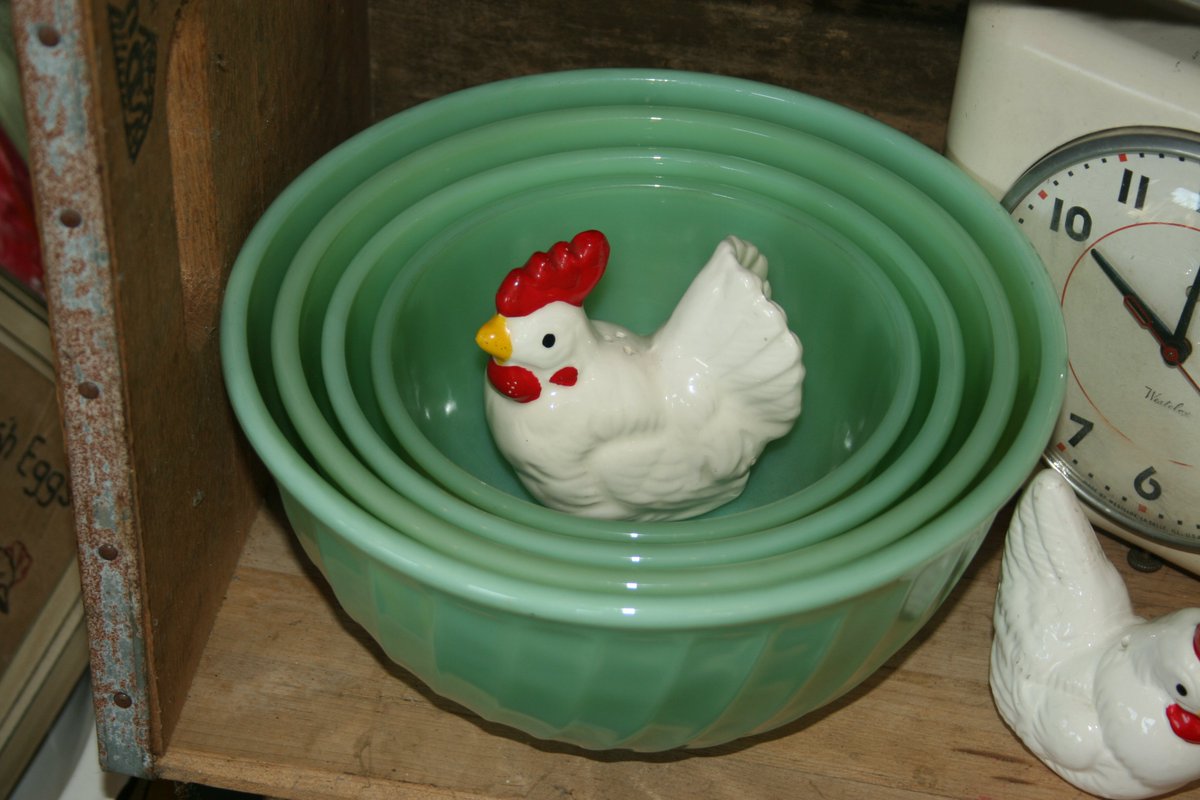 TheAntiqueOlive's tweet photo. Fire King Jadeite Swirl Nesting Mixing Bowls set of 4 ON SALE $100 TODAY ONLY reg $125. The shop is OPEN until 3 PM! https://t.co/fV8c6REboh