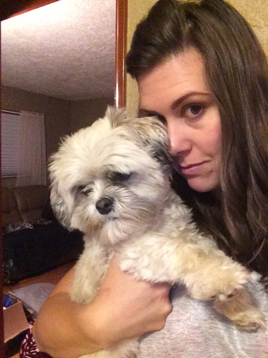 TylerWayneSimms's tweet image. I love my girls