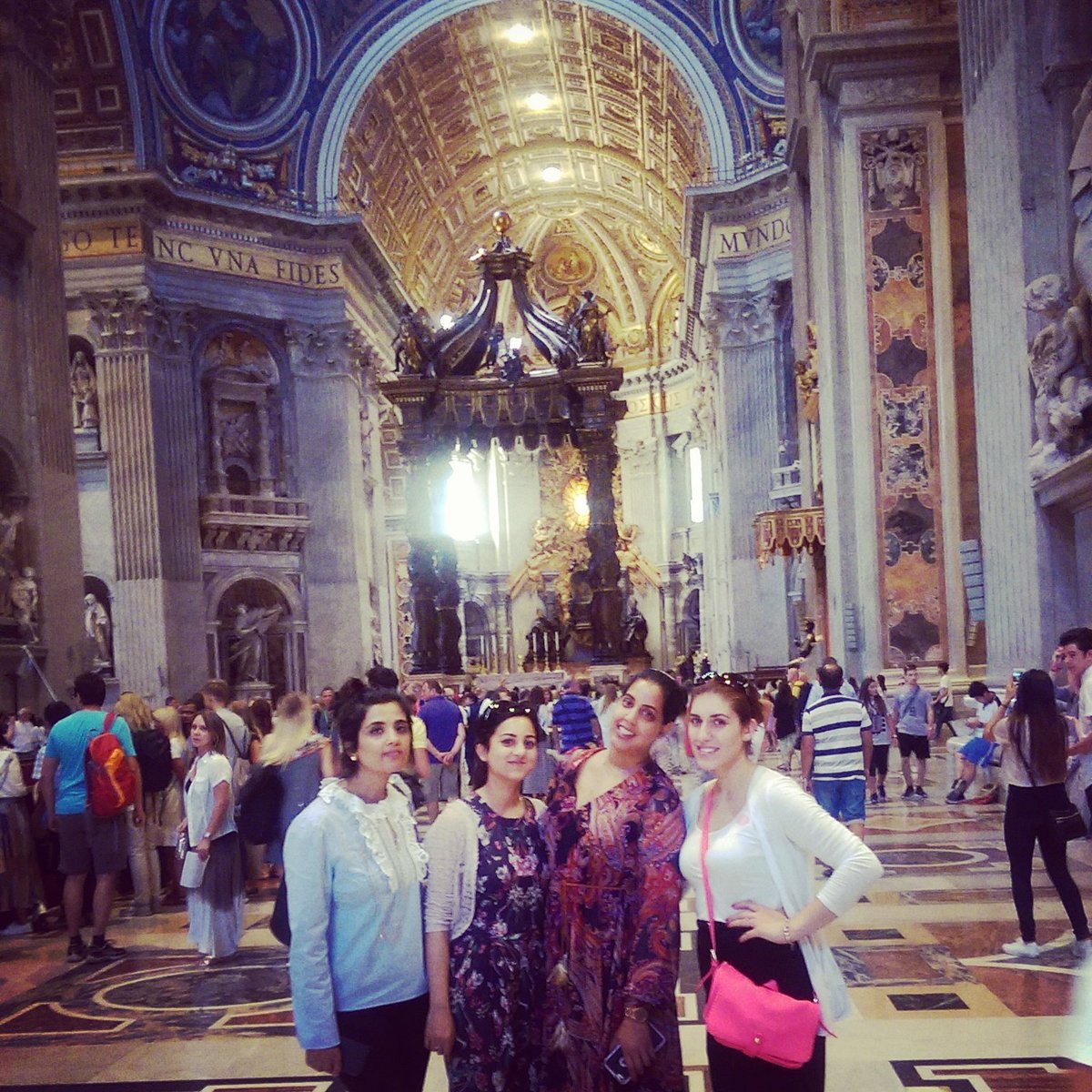 Your_Turn_To's tweet photo. #NurseInRome #Rome #Basilica #GirlsHoliday #IshouldHaveLearnedItalian https://t.co/5fhseXby4R