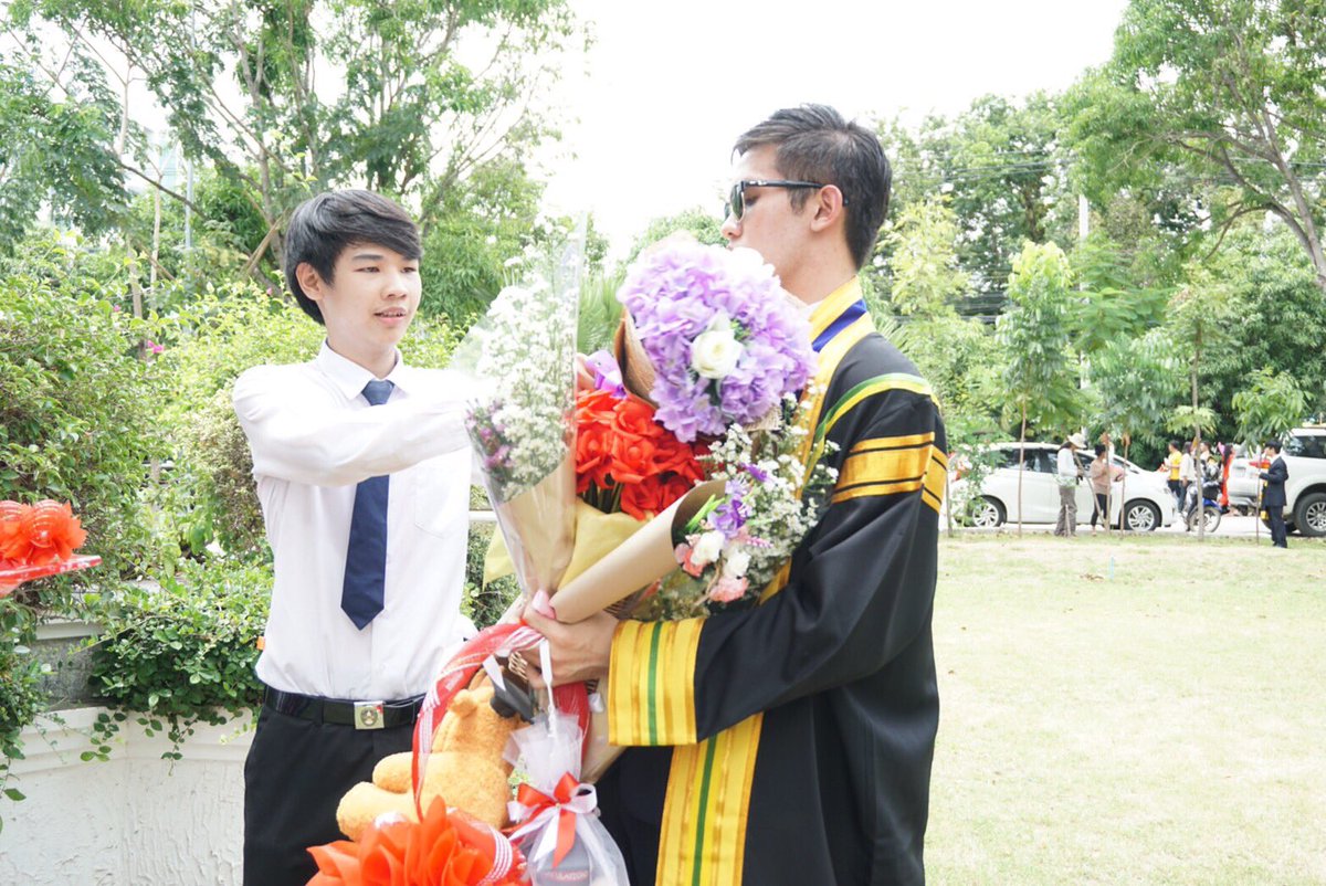 np3zero's tweet photo. 13 สิงหาคม 2559 ขอบคุณทุกคน ไม่พูดมาก ไม่พูดเยอะด้วย รักครับ 💙 #IT #SCAAT #pbru #pbrucongratulations https://t.co/bzZmxLLMvx