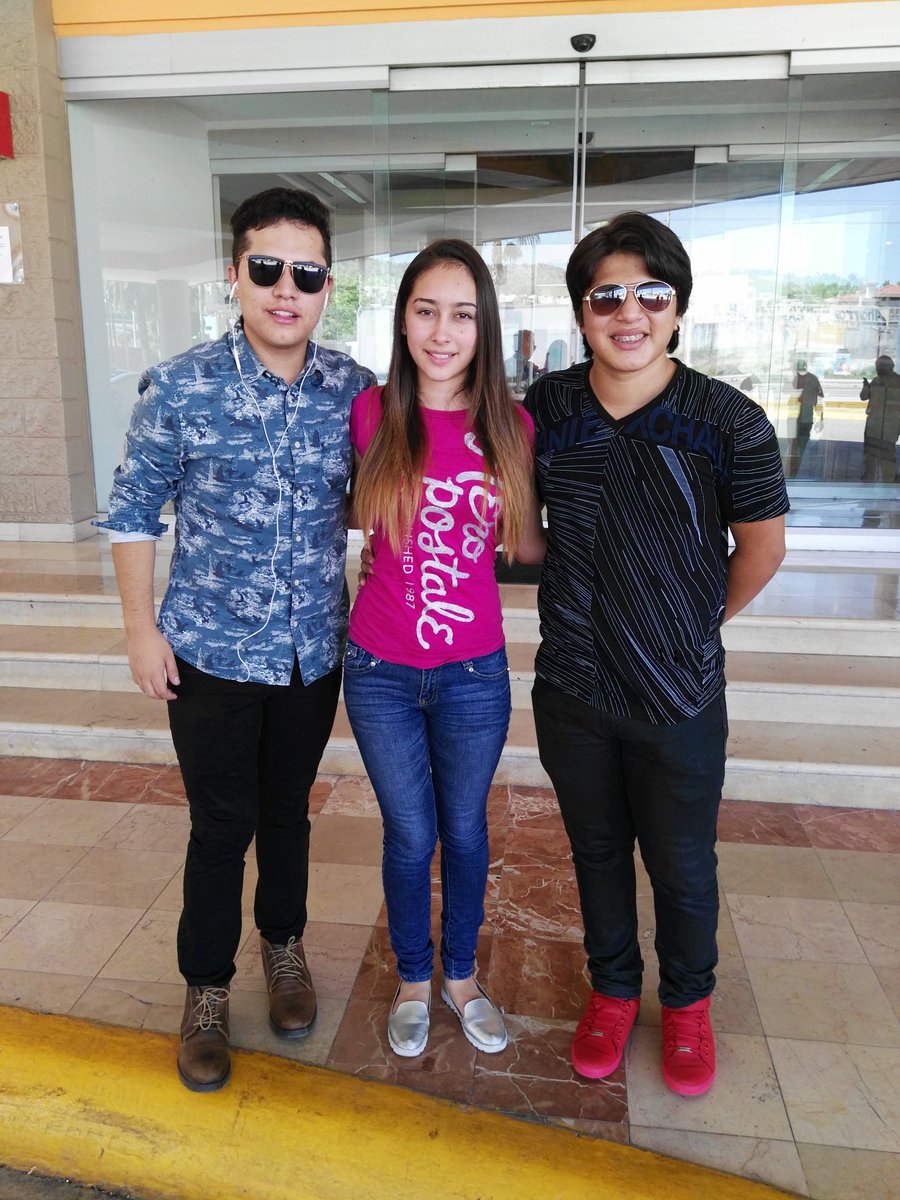 showmexoficial's tweet photo. @holasoybridget @_abrahamgomez @AvioRubens hoy #PlazaPatio #Hermosillo https://t.co/7GdjdefKKx