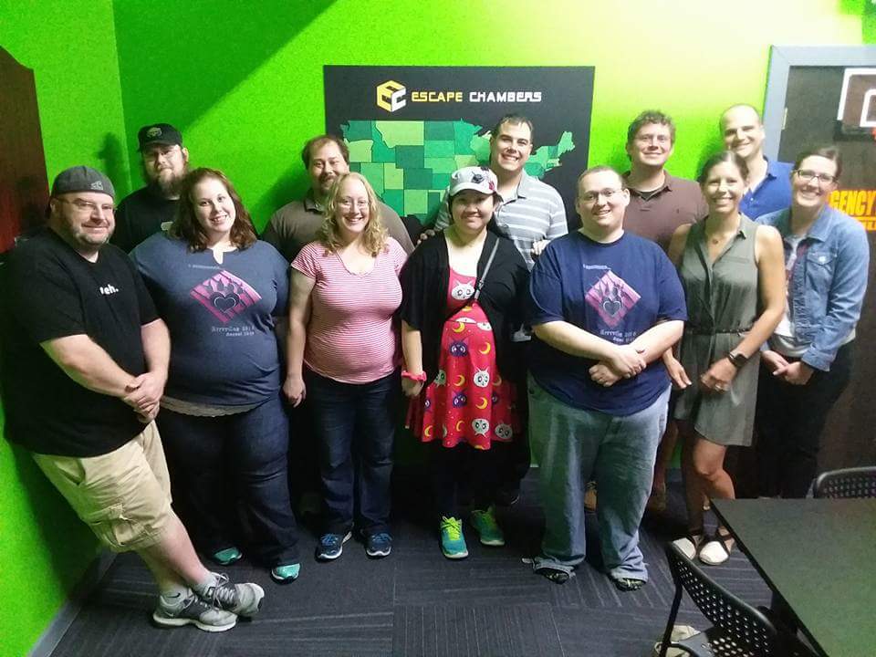 Kitty_Haz_Claws's tweet photo. We escaped! #KittyCon2016 https://t.co/83uVJjtcdB