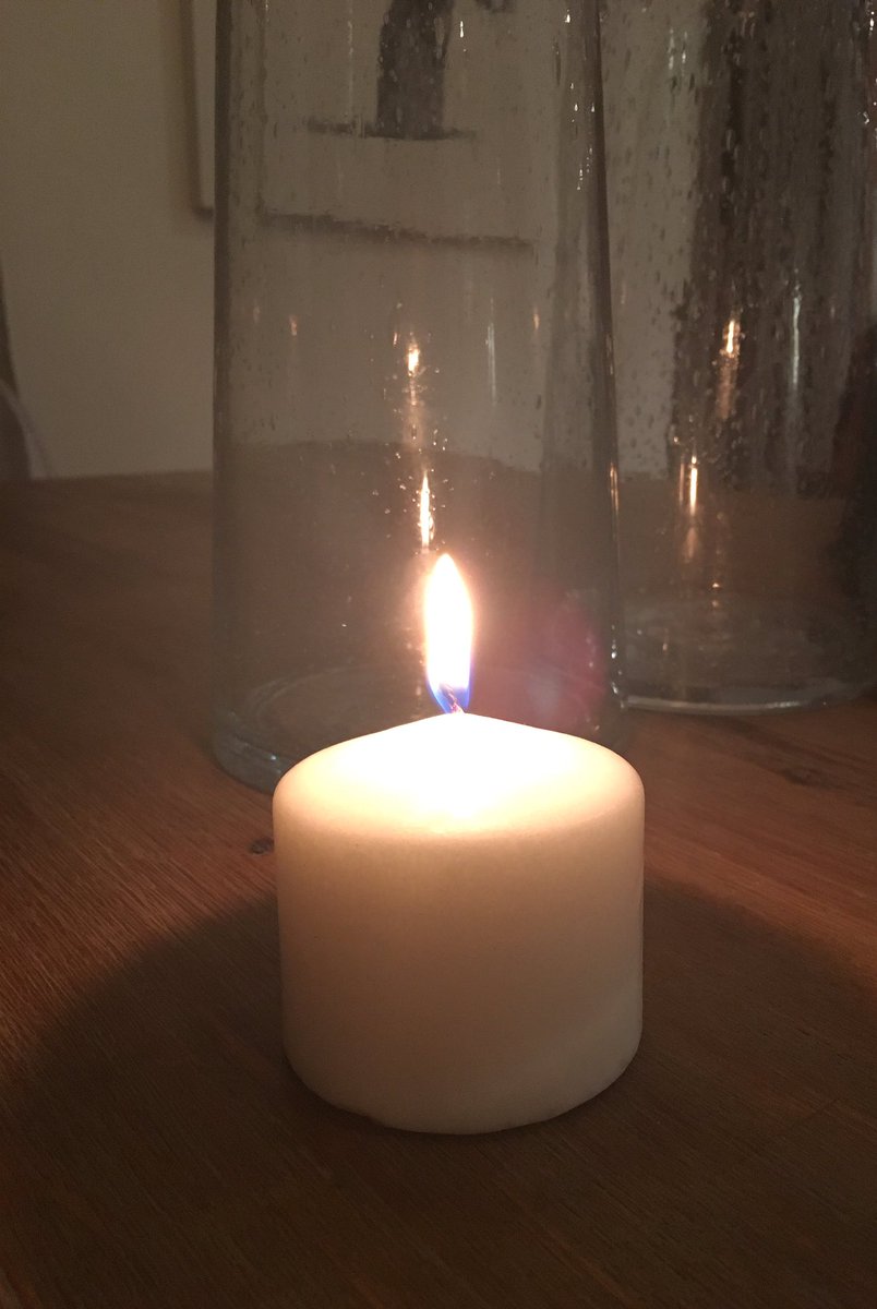 Bumble_bee_fund's tweet photo. #curesma #sma #smawarriors our candle is lit to pay tribute to all those living with this genetic illness https://t.co/EEzxI5t9TG