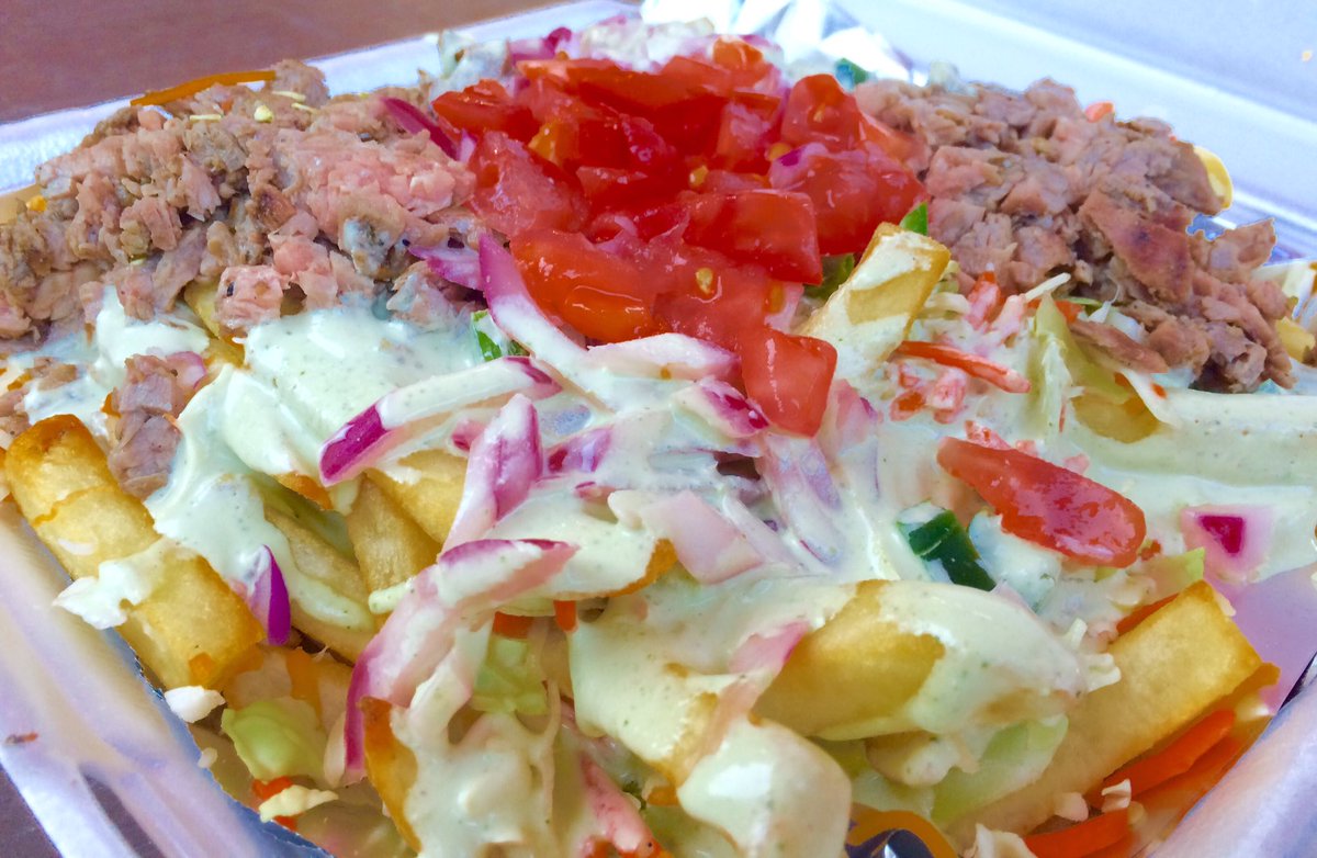 Carne Asada Fries from @p90fw serving til 9 with <a href="/Gepettopizza/">Gepetto Pizzas</a> <a href="/EatGorgonzilla/">Gorgonzilla</a> <a href="/SantoFrijol/">Santo Frijol</a> <a href="/FlamingGrillBBQ/">Flaming Grill BBQ</a>