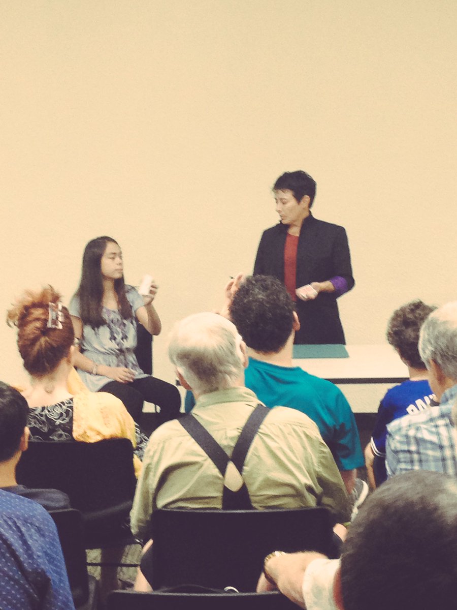 <a href="/SuzanneMagician/">Suzanne The Magician</a> killing it at her lecture sponsored by <a href="/theBrowsersDen/">The Browser's Den</a>! #toronto #magic #magician #femalemagician