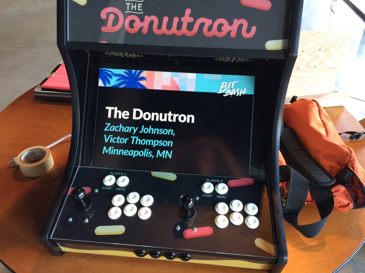 donutron's tweet image. 