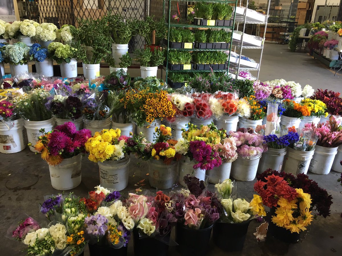 tanjalaz's tweet image. Beautiful start to the weekend @sfflowermart