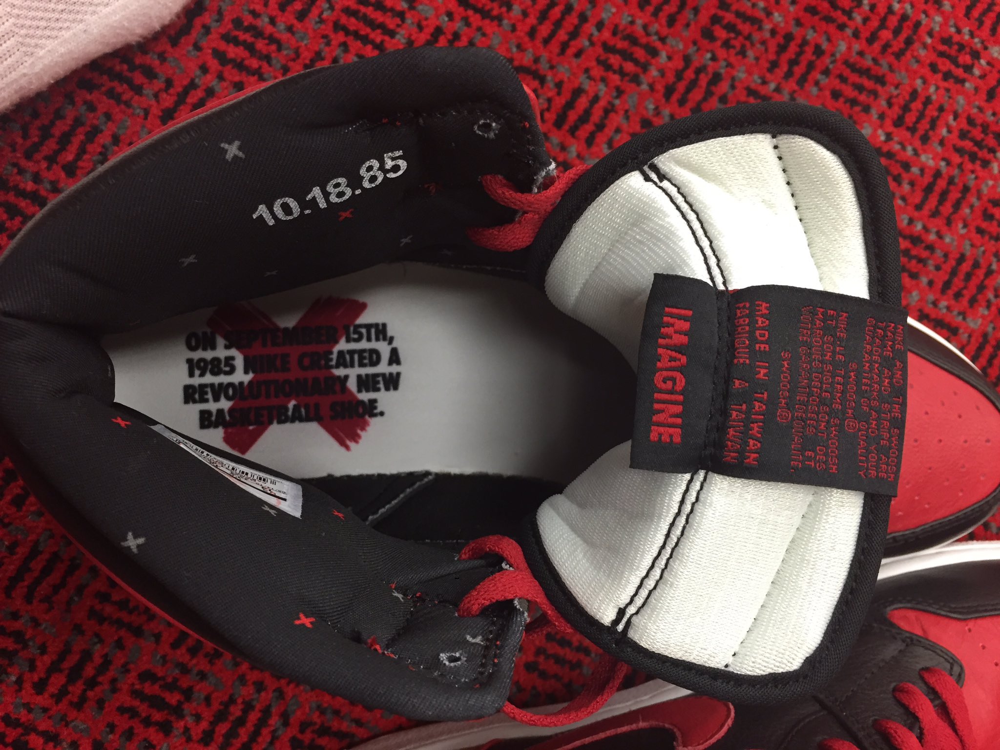 travis kelce nike shoes