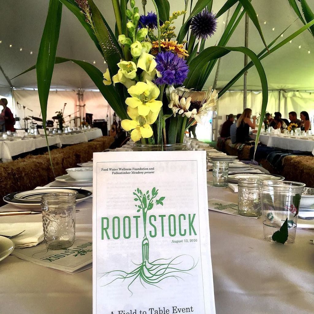 janethenderson_'s tweet photo. Seats are filling for the 2nd annual #rootstock2016 with @ftmeadery https://t.co/HdBBiBYFr3 https://t.co/YWxKZPge2o