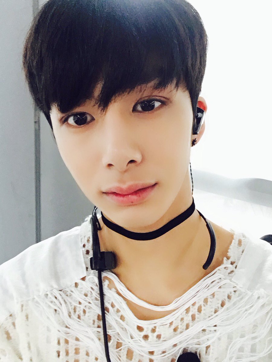 OfficialMONSTAX's tweet photo. [#형원] 아침 일찍부터 고생했어요. 아침 꼭 먹고 낮잠 자다가 인가 막방 함께해요! #네게만집착해 https://t.co/t6Ce2OE5B0
