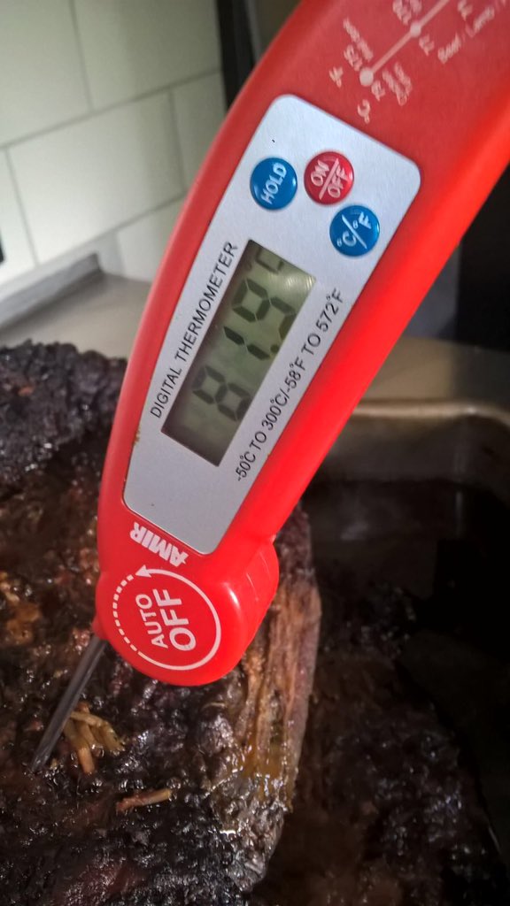 TheHouseGrille's tweet photo. Brisket Brag. Look at that temp👌 #dorset #summer #sunday #market #parley https://t.co/7Get8C0MZE