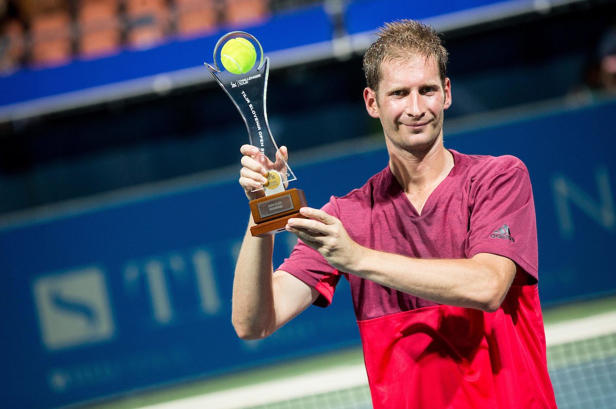 TiliaSloOpen's tweet photo. Florian Mayer winn ATP Challenger Tilia Slovenia Open #congrats
F. Mayer (GER/1) - D. Medvedev (RUS) 6:2, 6:1 https://t.co/isZFpGpGPo