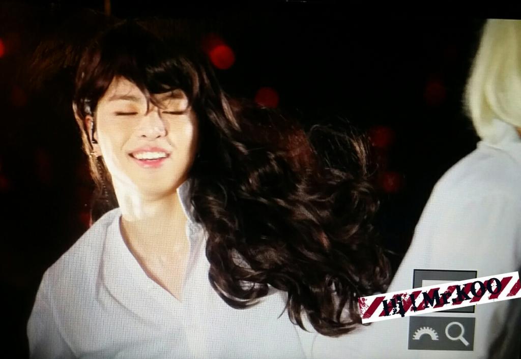 Hi_MrKOO's tweet photo. 20160813 iKONCERT2016"SHOWTIME TOUR"in Malaysia 예쁜 언니다♡♡
#아이콘 #구준회 #iKONCERTinMalaysia https://t.co/ofi7UAhLg4