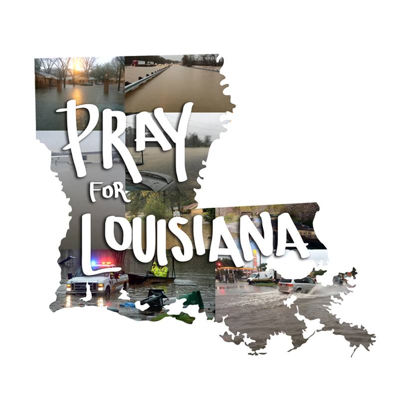Duck_Commander's tweet photo. "When you pass through the waters, I will be with you" -Isaiah 43:2 #PrayForLouisiana https://t.co/UmAmPGUksz