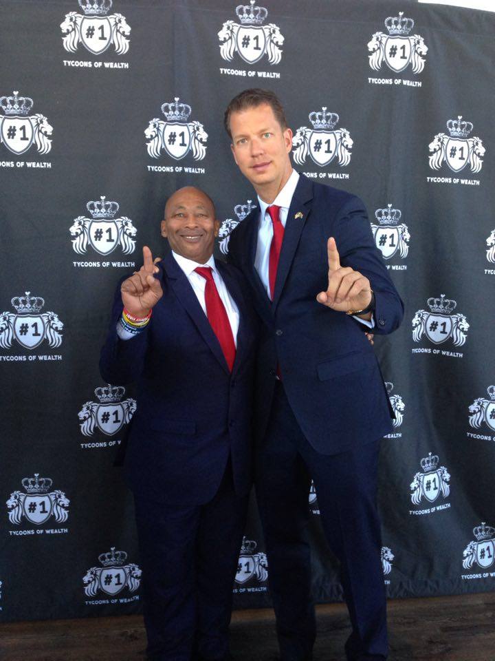 charlie_monson's tweet image. With Worlds #1 Wealth Coach JT Foxx #NOMORE #IAmNo1 #FutureTycoon #TycoonsOfWealth2 #JTFoxx #FamilyFirst