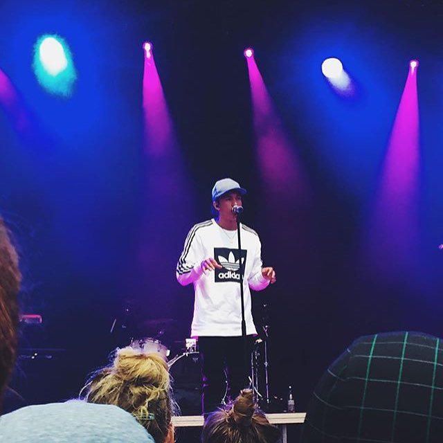 FransJWUpdates's tweet photo. Frans at his Show in Ängelholm yesterday.
12/08/16 https://t.co/LYtLz1g4UI