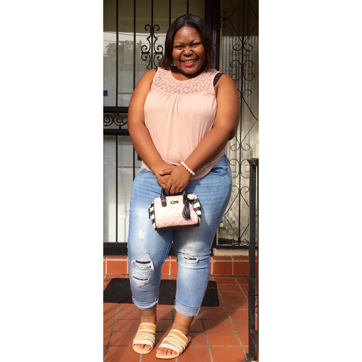 thefrugalvixen's tweet photo. #besomeonesinspiration #psblogger #bodypositive #curvesfordays #melaninqueen #stylehasnosize #bossbabe https://t.co/32ONPsnEAv
