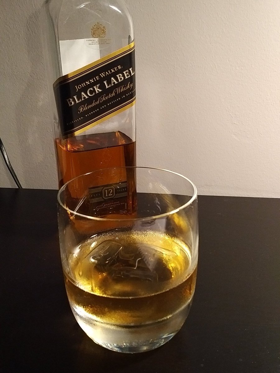Paul1Kirk's tweet photo. Some Saturday night motivation to write some of my dissertation! #whisky #Lawstudents #motivation https://t.co/iscbDsyR3b