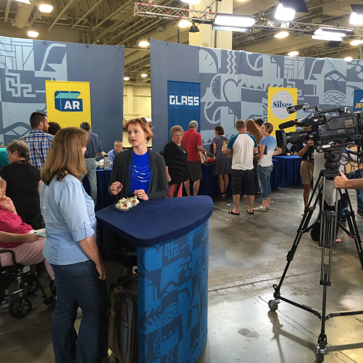 Appraiser <a href="/suzanneperrault/">Suzanne Perrault</a> appraising more treasures #roadshowsaltlakecity <a href="/RoadshowPBS/">Antiques Roadshow</a> #ragoauctions
