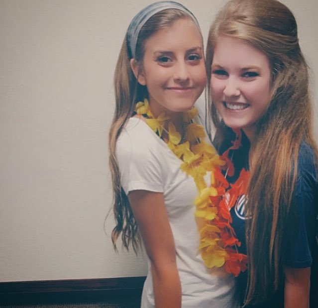 Emilyolsen1234's tweet photo. Happy birthday to this pretty friend of mine! Love you and I hope you're day has been awesome!❤️ https://t.co/qGQlZlkHAS