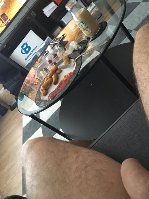 Eat like a champion #dickpic https://t.co/mIeikeXrWB