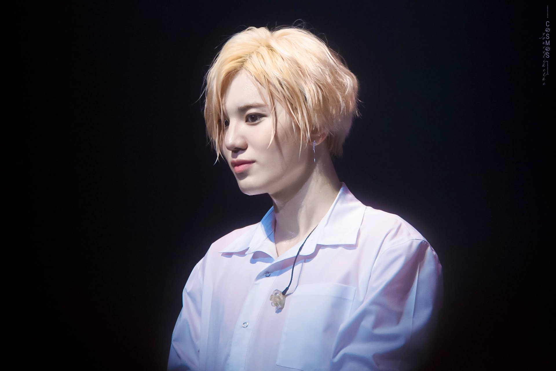 Lee Sungjong's Blonde Hair Transformation: From Debut to Present - wide 1