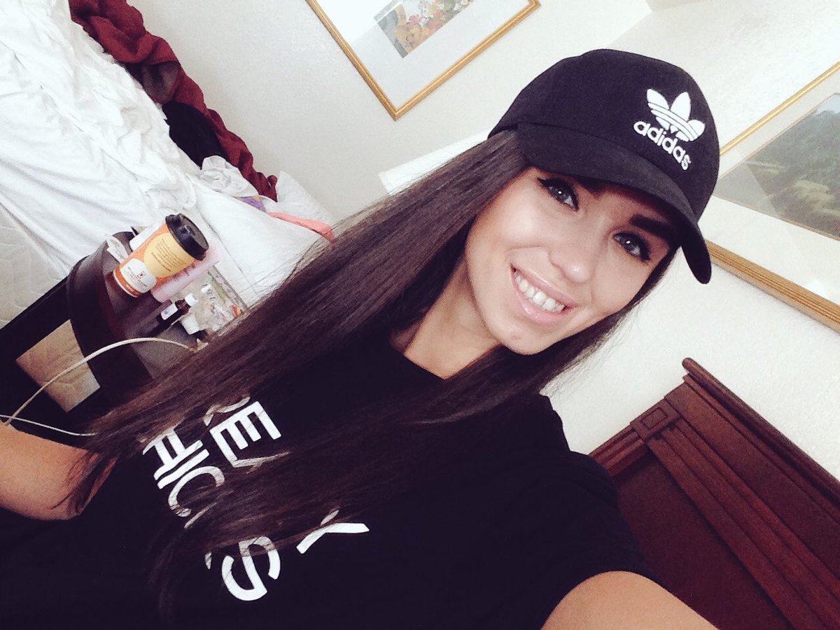 marina_freaky's tweet photo. Russia go, go, go 🇷🇺🎶 #lasvegas #freakychicks #streetmasters2016 #hhi2016 #158crew https://t.co/gB7aVXMWYz