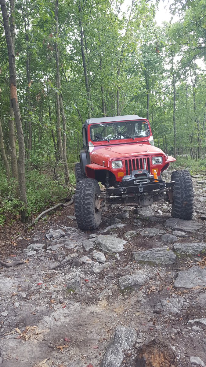 APavlikTV's tweet photo. Like I said, no rain for me @RonSmileyWx @jenantkowiak @SarahArbogast! 😉 Good day jeeping! @ToplessforTATAs #tft8 https://t.co/g2z5sCxqlQ